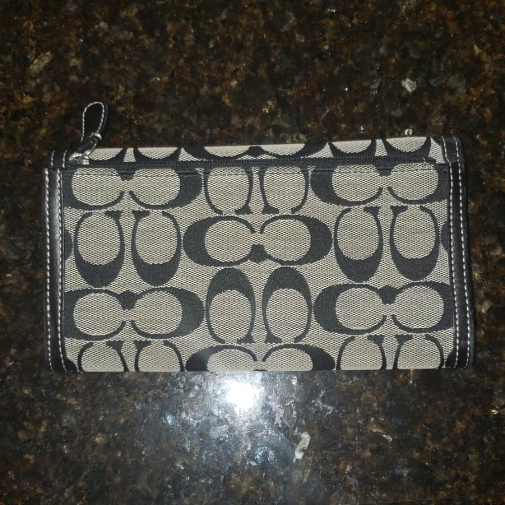 Coach Wallet - Picture 3 of 3